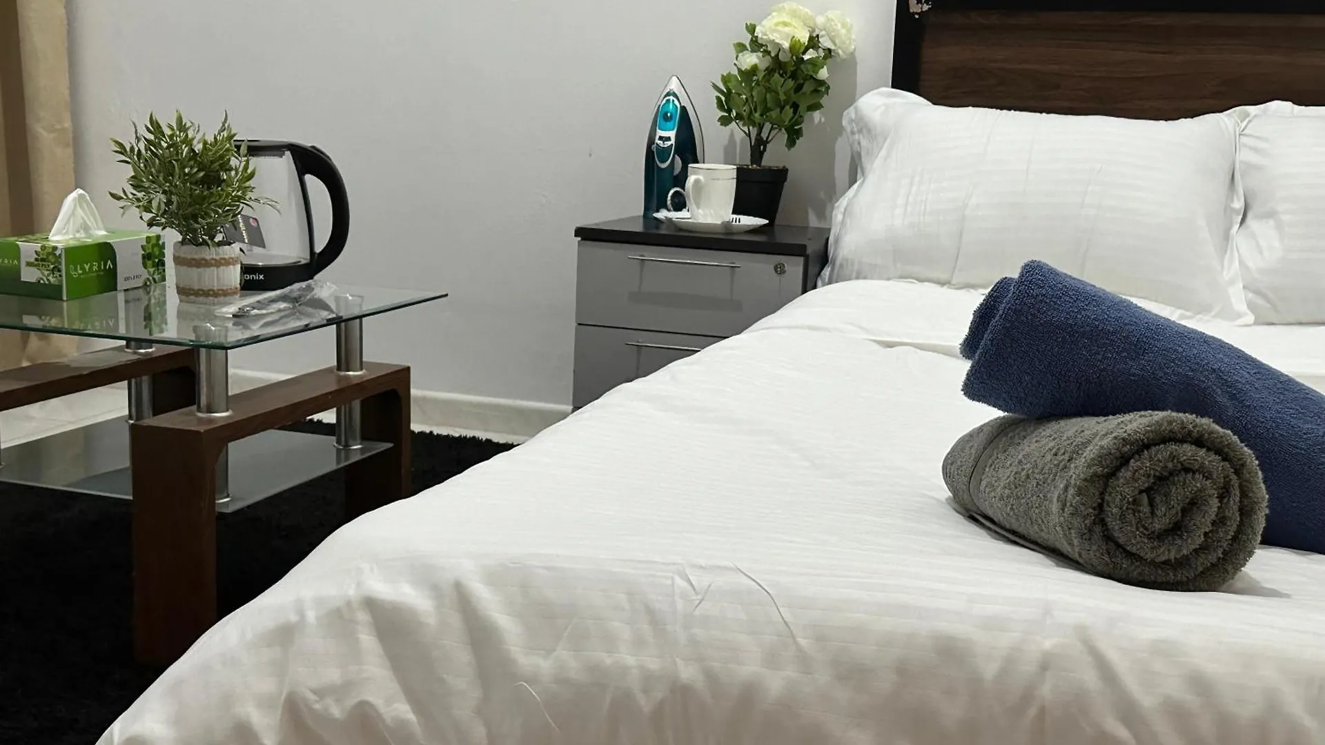 Vandrarhem Elegant Stay Abu Dhabi City